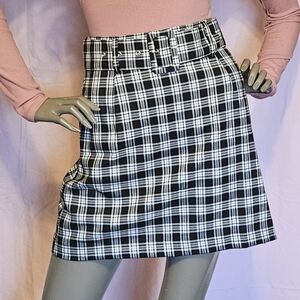 H&M Divided Black and White Plaid Mini Skirt Sz 6